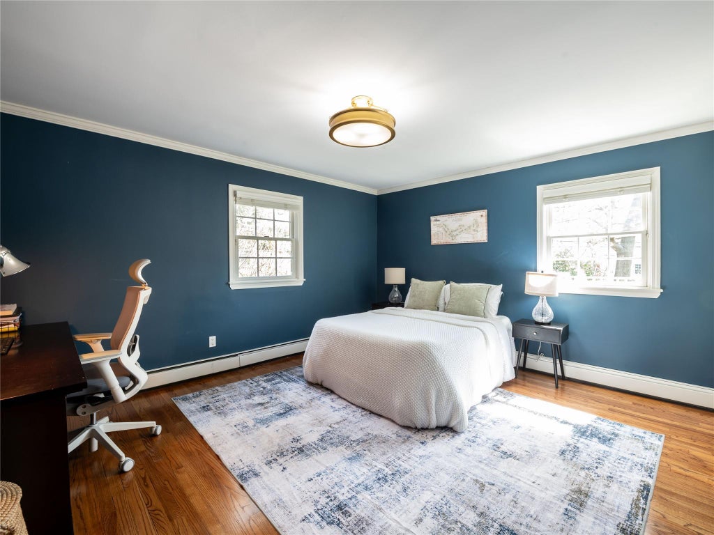 26 of 44 - 812 Hunt Lane, Manhasset, NY