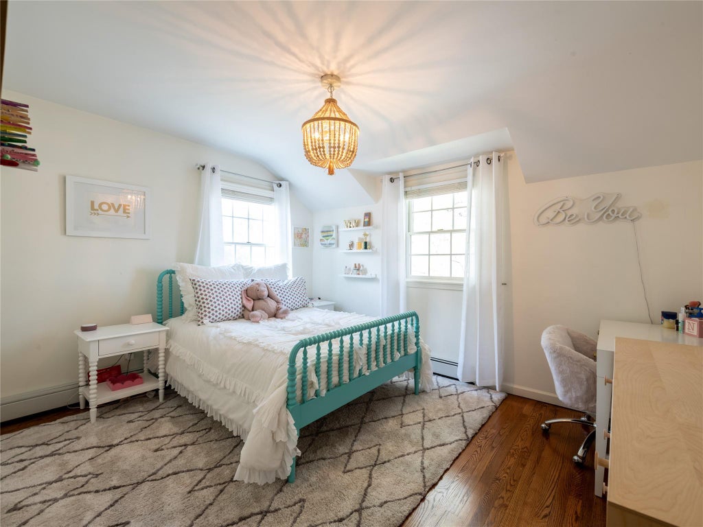 31 of 44 - 812 Hunt Lane, Manhasset, NY