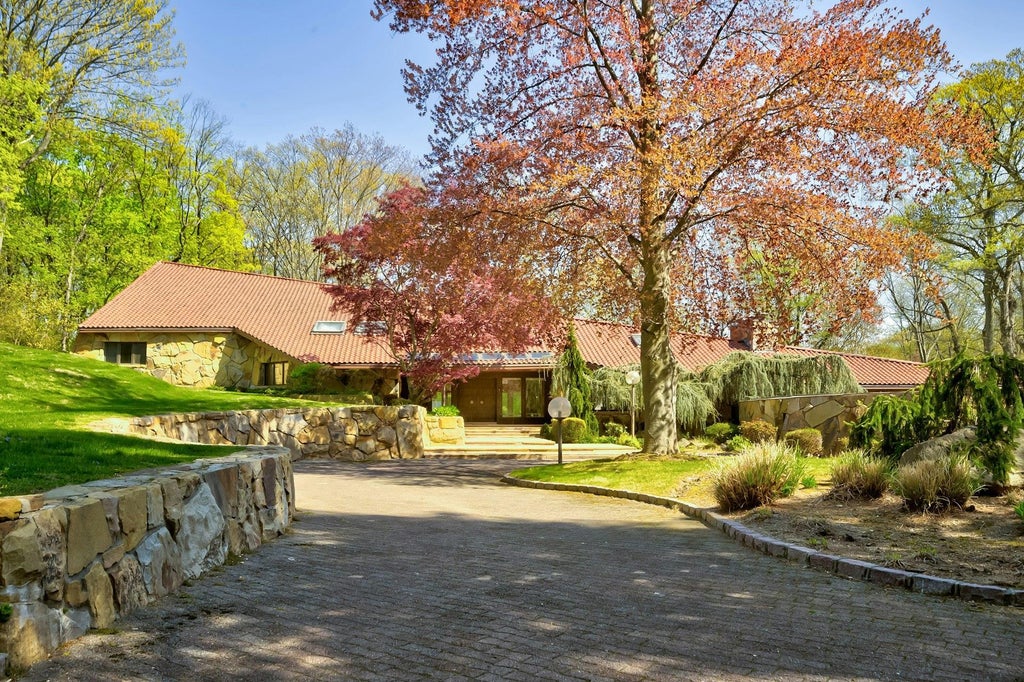 1 of 40 - 17 Forest Drive, Sands Point, NY