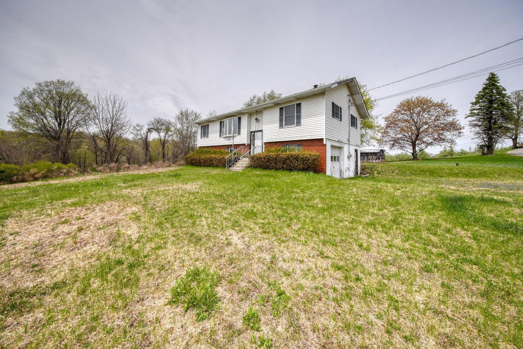 10 Calvin Drive, Marlboro