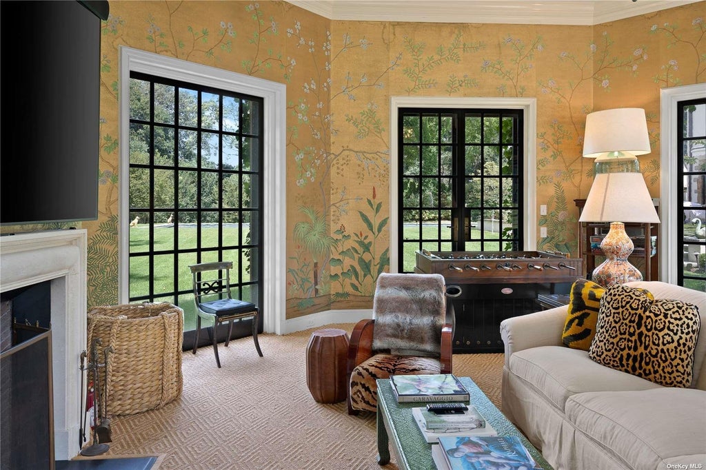 9 of 33 - 339 Duck Pond Road, Locust Valley, NY