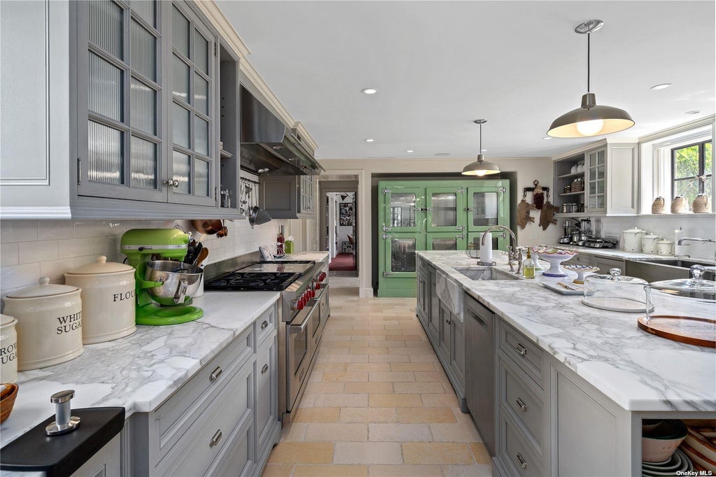 13 of 33 - 339 Duck Pond Road, Locust Valley, NY