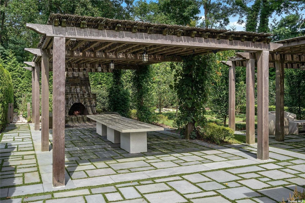 26 of 33 - 339 Duck Pond Road, Locust Valley, NY