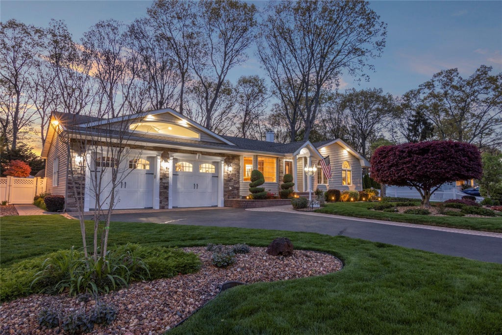 1 of 37 - 8 Raven Drive, Commack, NY