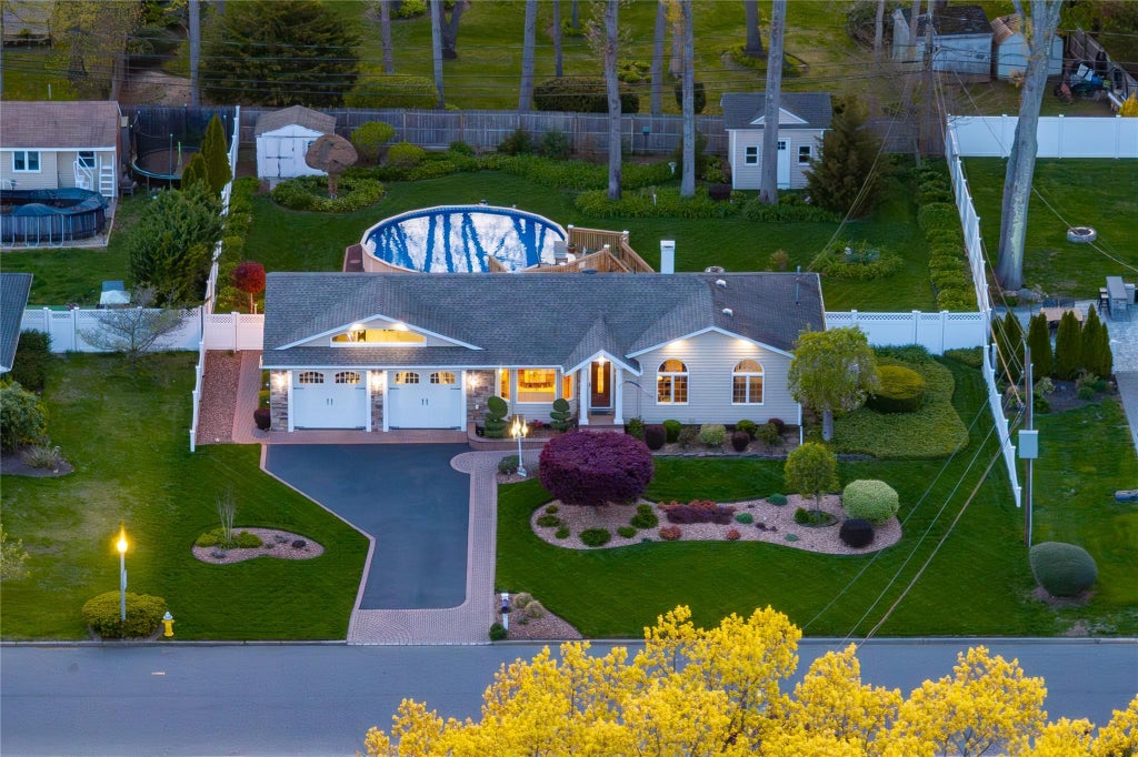 1 of 37 - 8 Raven Drive, Commack, NY