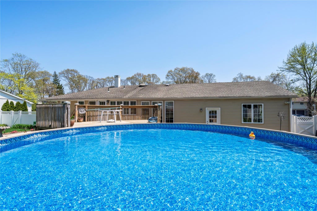 26 of 37 - 8 Raven Drive, Commack, NY