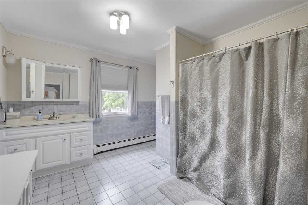 11 of 21 - 296 Jerome Avenue, Carle Place, NY