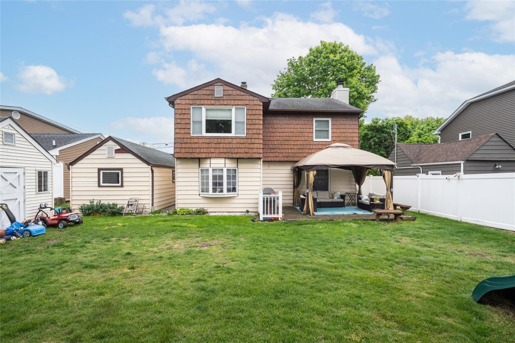 14 of 21 - 296 Jerome Avenue, Carle Place, NY
