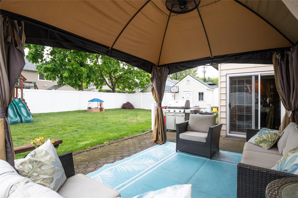 17 of 21 - 296 Jerome Avenue, Carle Place, NY