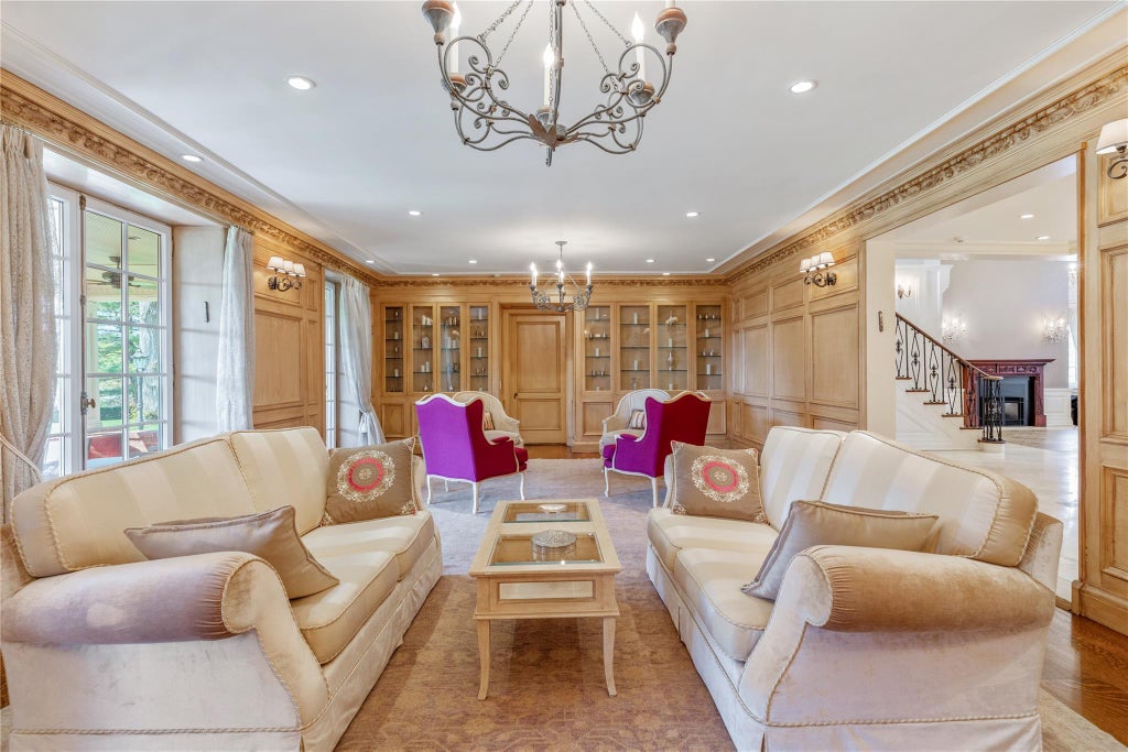 14 of 49 - 6b Blue Sea Lane, Great Neck, NY