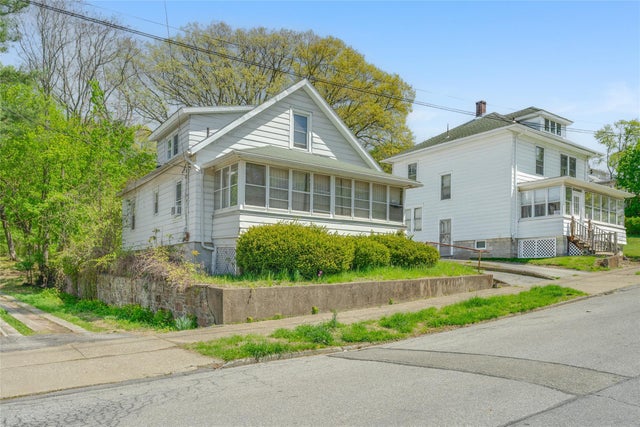 17 Lawrence Road, Poughkeepsie