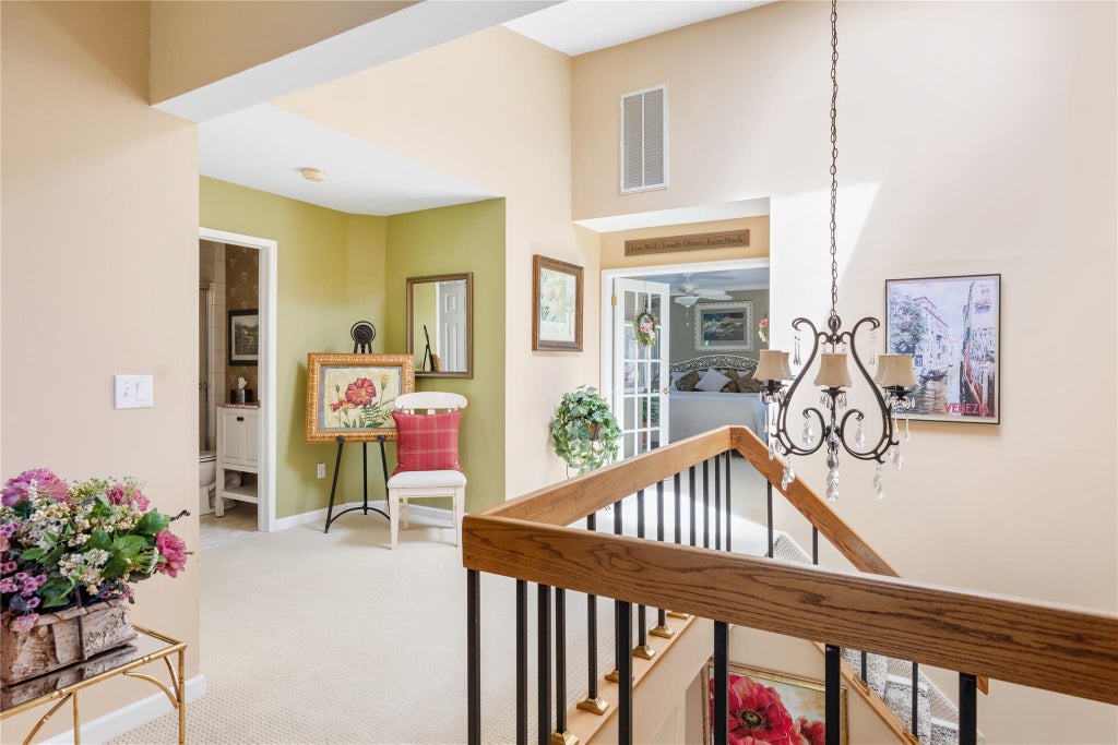 16 of 33 - 108 Hidden Ponds Circle, Smithtown, NY