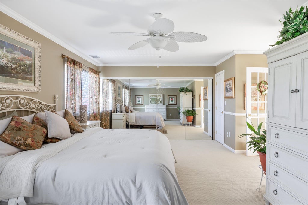 20 of 33 - 108 Hidden Ponds Circle, Smithtown, NY