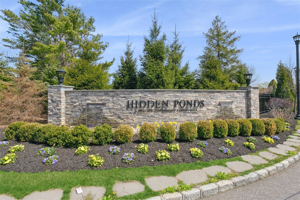 30 of 33 - 108 Hidden Ponds Circle, Smithtown, NY