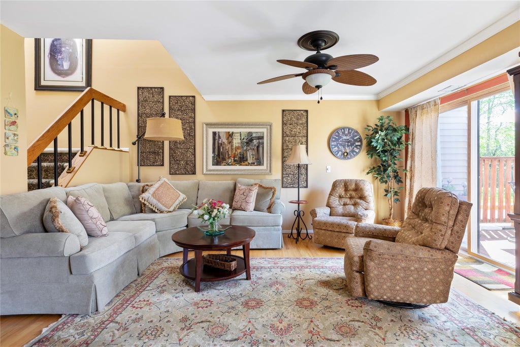 7 of 33 - 108 Hidden Ponds Circle, Smithtown, NY