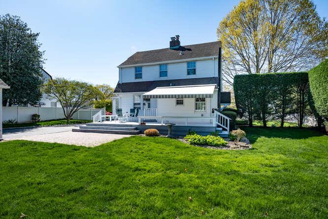 20 of 25 - 163 Wilson Avenue, Westbury, NY