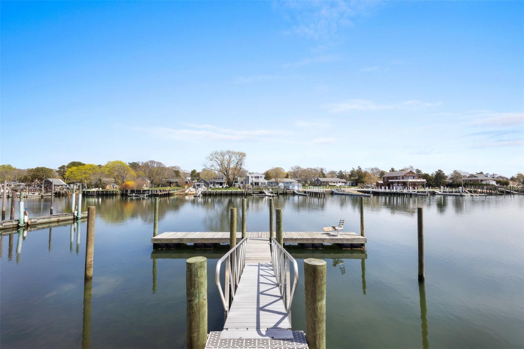 1 of 33 - 254 Overlook Drive, Aquebogue, NY