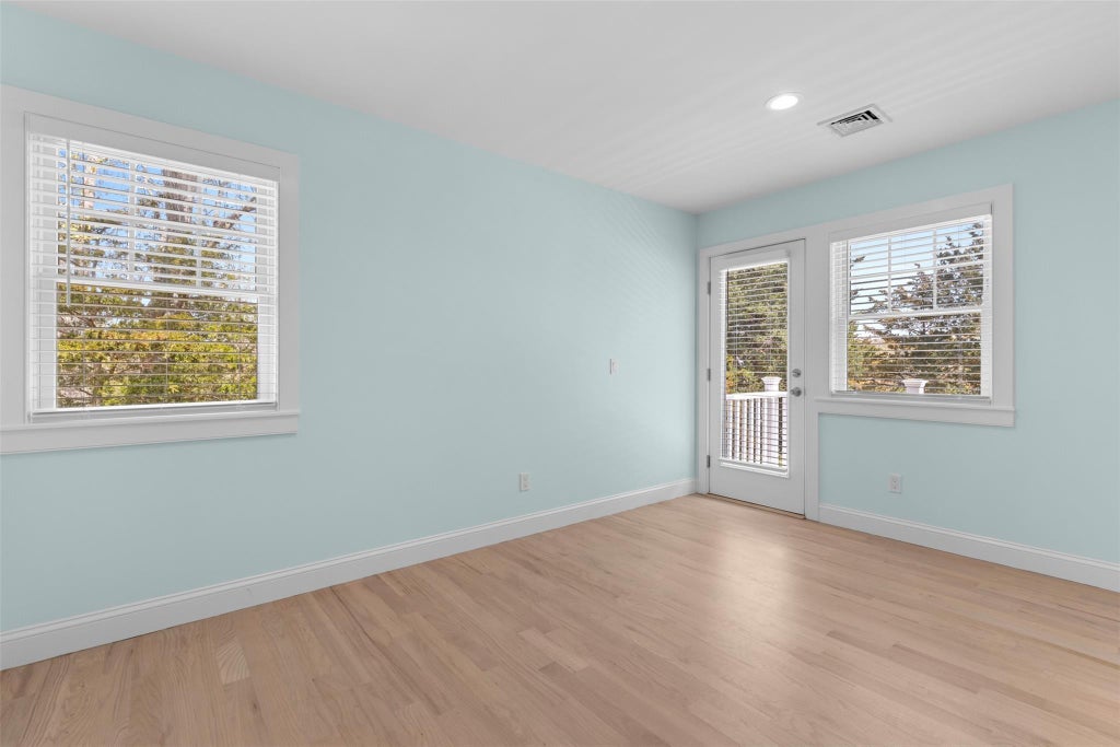 20 of 33 - 254 Overlook Drive, Aquebogue, NY