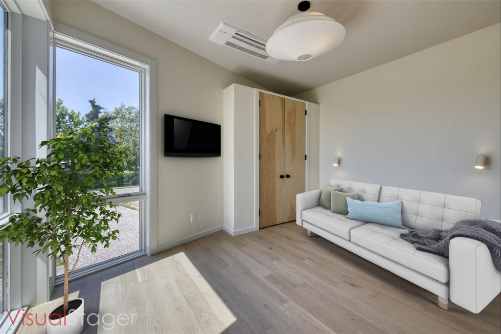 20 of 31 - 305 Narrow River Road, Orient, NY