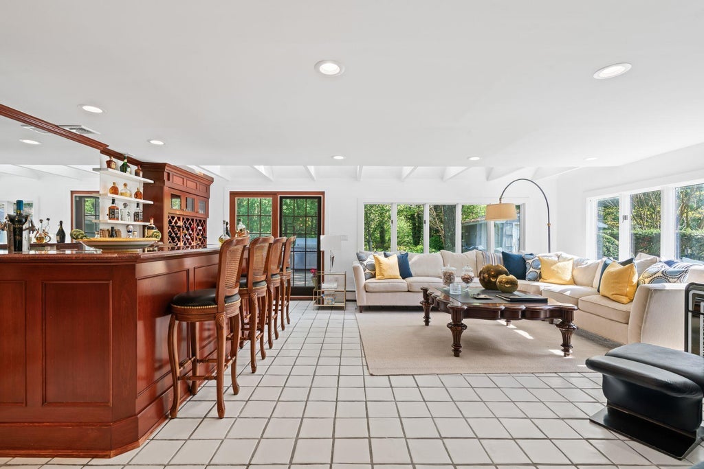 13 of 35 - 39 Bucknell Drive, Plainview, NY