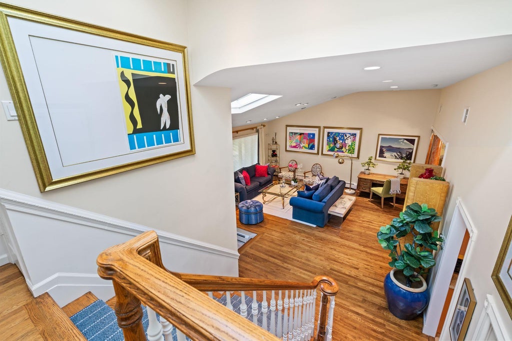 15 of 35 - 39 Bucknell Drive, Plainview, NY