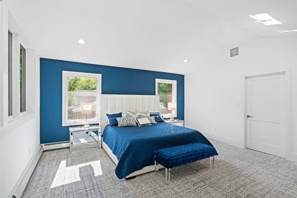 17 of 35 - 39 Bucknell Drive, Plainview, NY