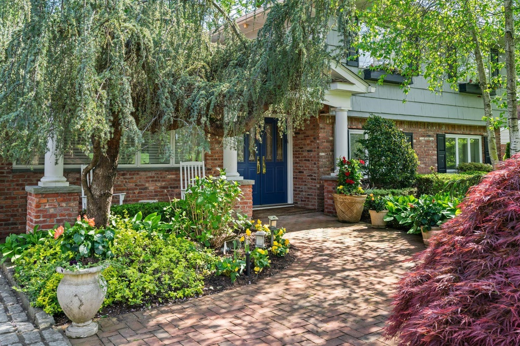 2 of 35 - 39 Bucknell Drive, Plainview, NY