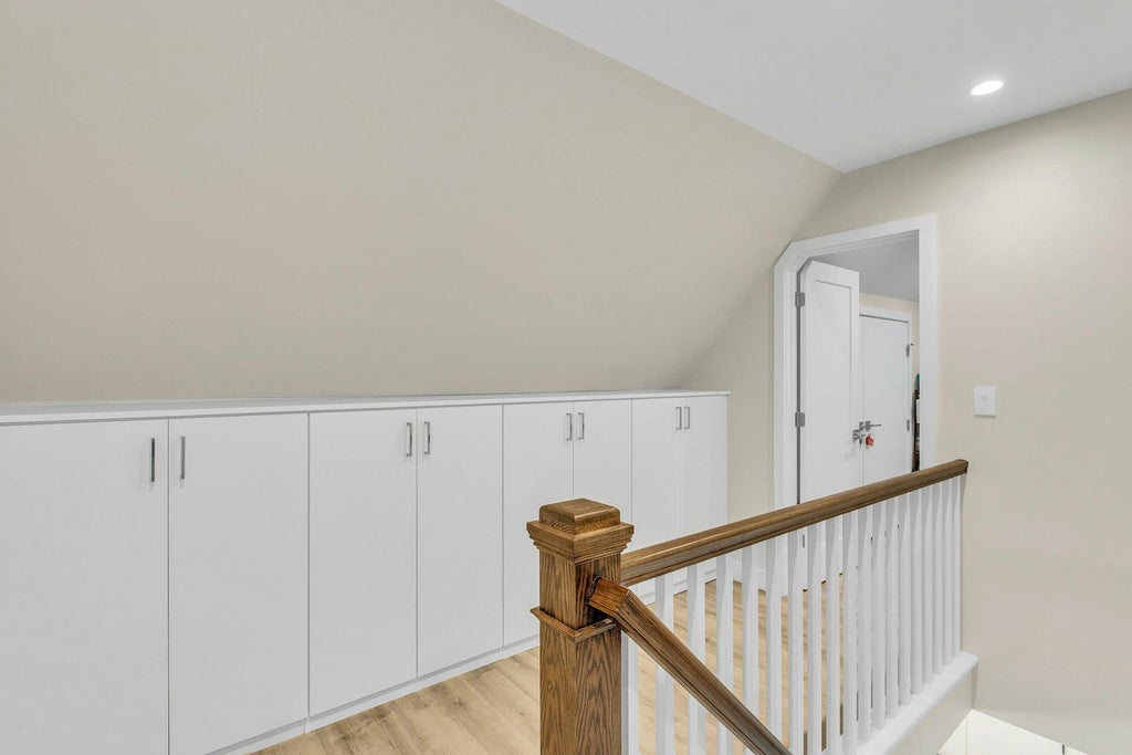 15 of 23 - 20 Robert Road, Glen Cove, NY