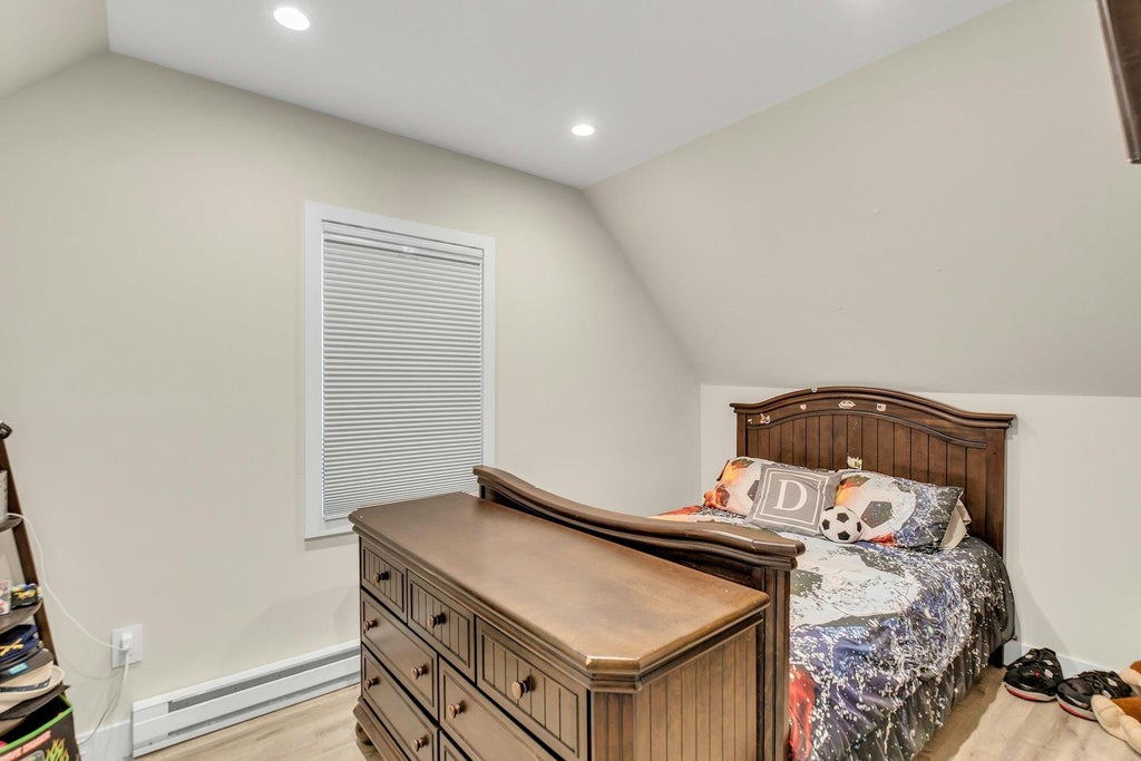 19 of 23 - 20 Robert Road, Glen Cove, NY
