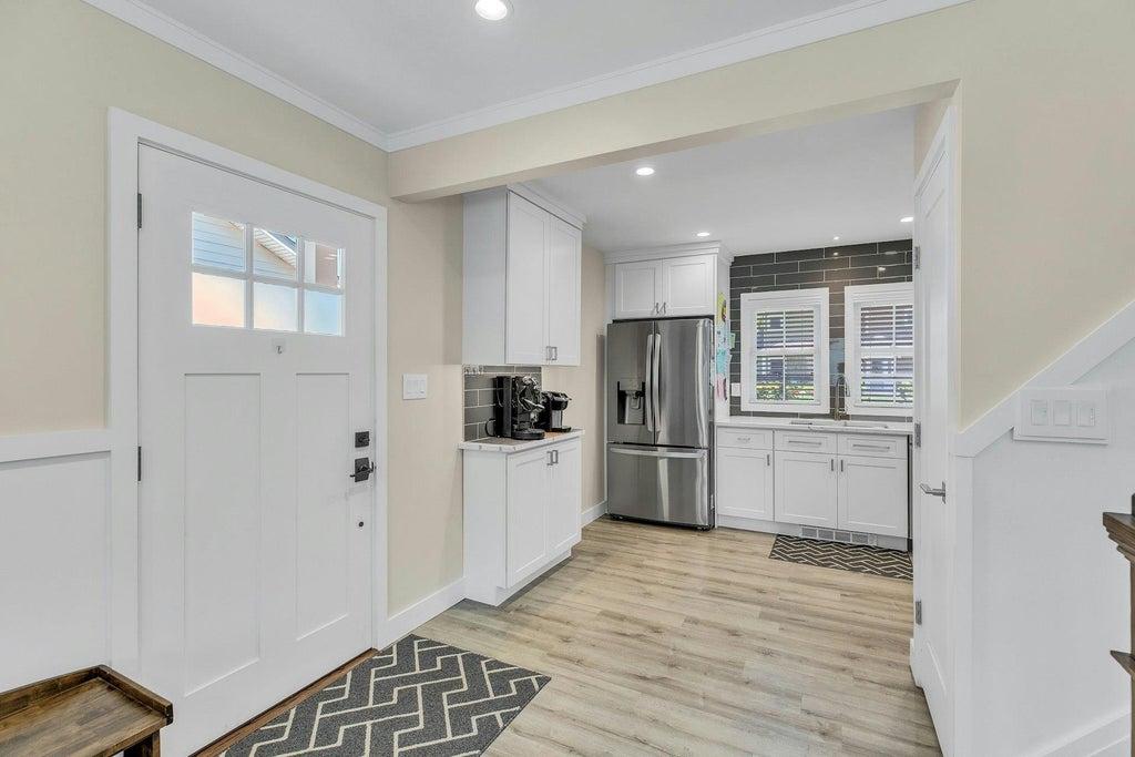 7 of 23 - 20 Robert Road, Glen Cove, NY