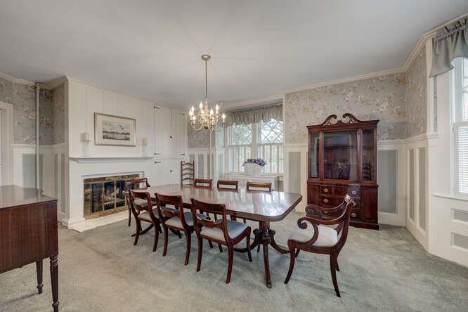 9 of 39 - 76 Argyle Avenue, Babylon, NY