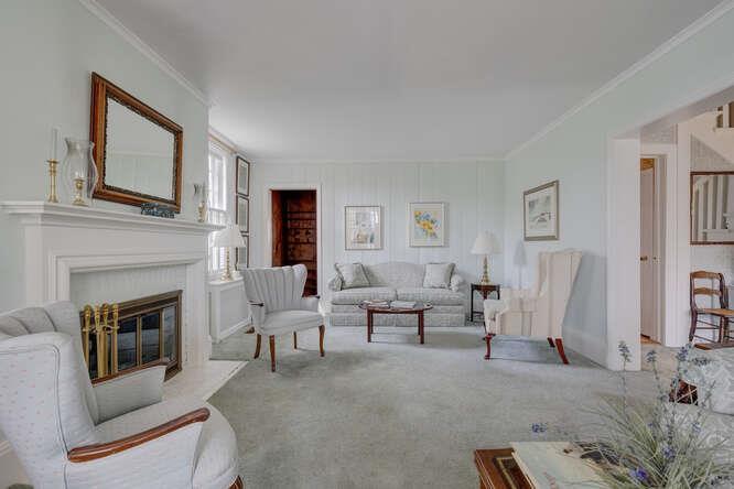 12 of 39 - 76 Argyle Avenue, Babylon, NY