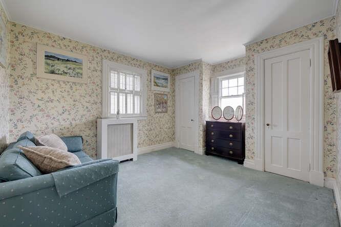 23 of 39 - 76 Argyle Avenue, Babylon, NY