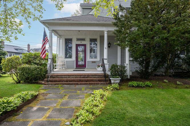 2 of 39 - 76 Argyle Avenue, Babylon, NY