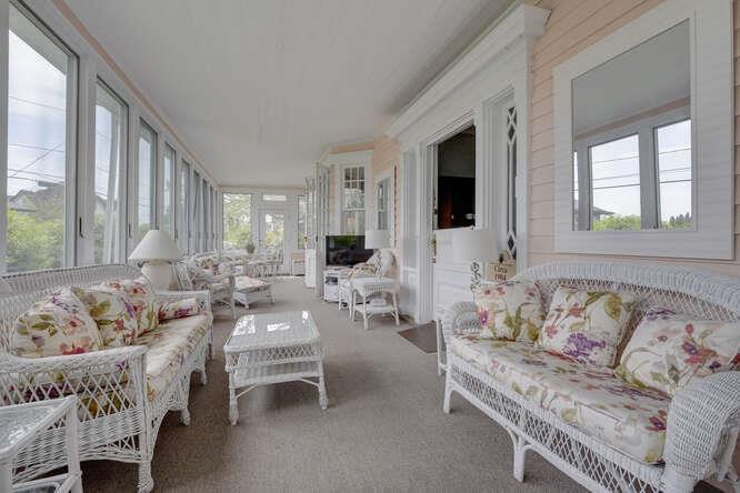 4 of 39 - 76 Argyle Avenue, Babylon, NY