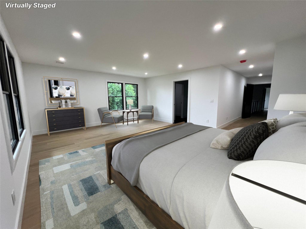 15 of 28 - 480 Vanderbilt Parkway, Dix Hills, NY