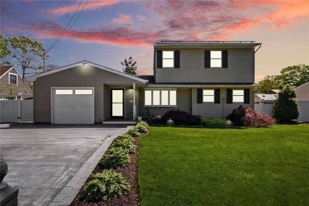 1 of 23 - 127 Avenue D, Holbrook, NY