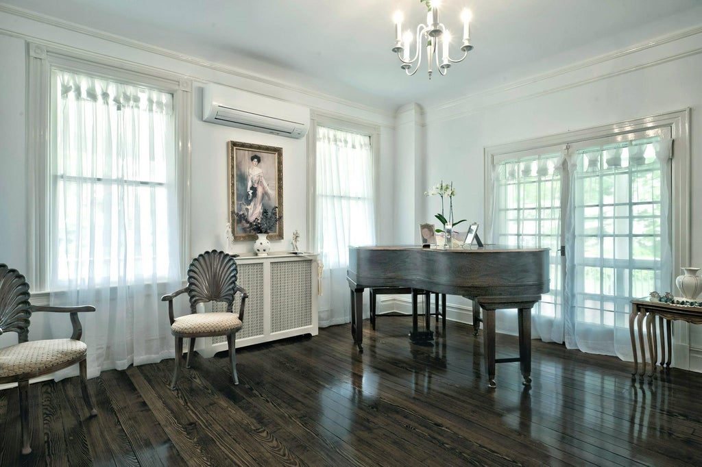 12 of 48 - 89 Duck Pond Road, Glen Cove, NY