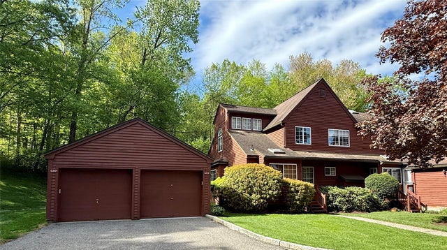 401 Autumn Lane, Brewster