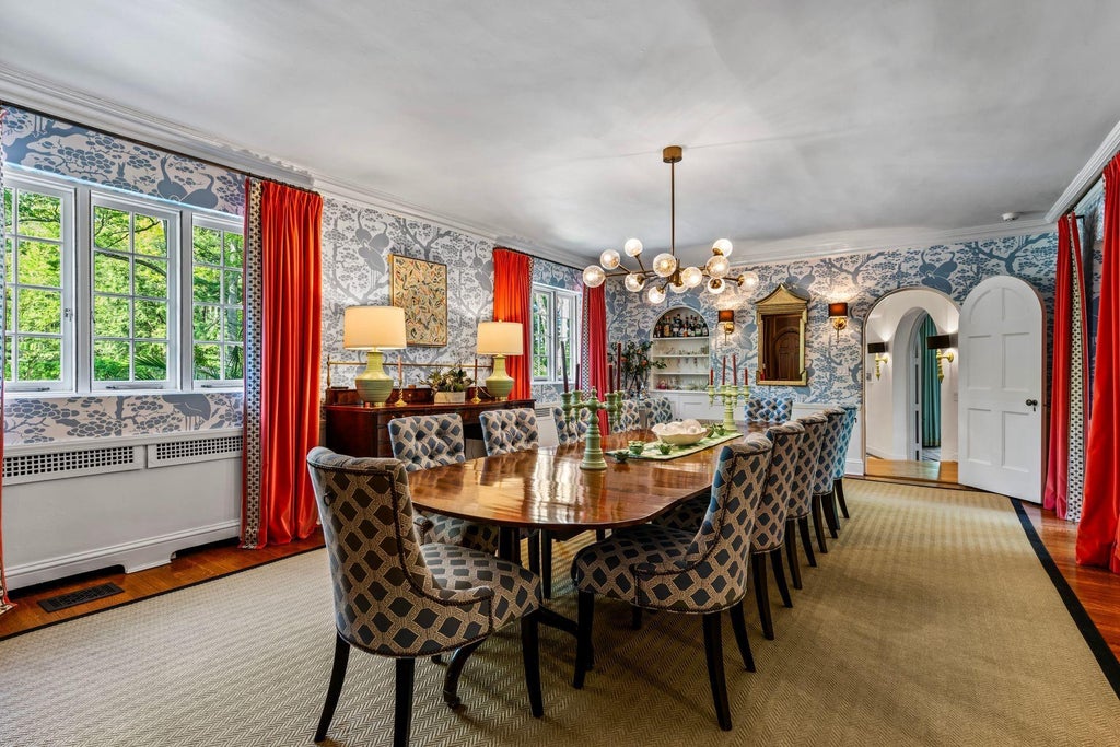 12 of 50 - 770 Chicken Valley Road, Locust Valley, NY