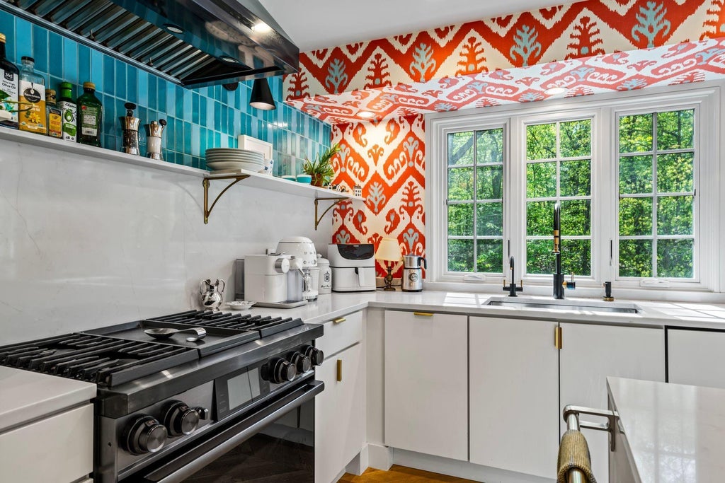 21 of 50 - 770 Chicken Valley Road, Locust Valley, NY