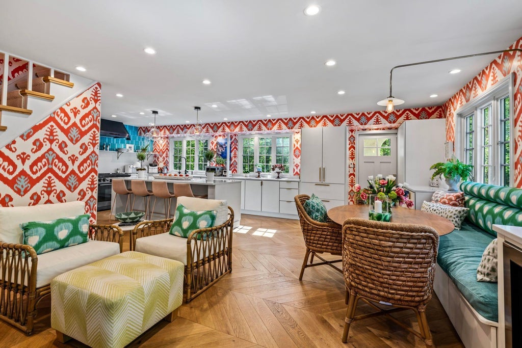 24 of 50 - 770 Chicken Valley Road, Locust Valley, NY