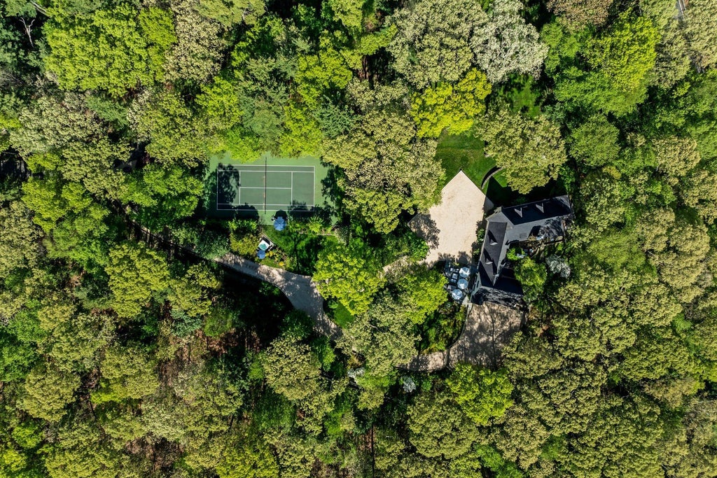 49 of 50 - 770 Chicken Valley Road, Locust Valley, NY