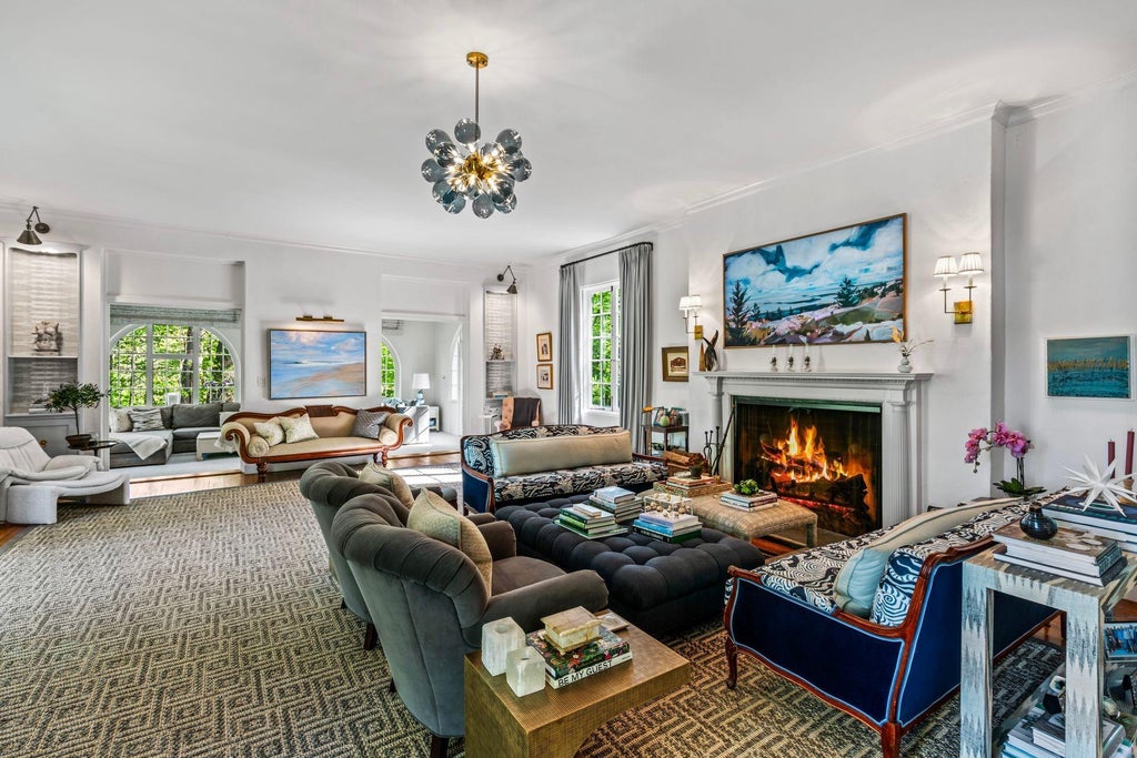 7 of 50 - 770 Chicken Valley Road, Locust Valley, NY