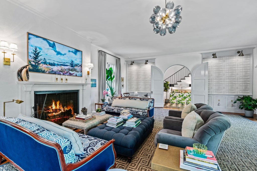 8 of 50 - 770 Chicken Valley Road, Locust Valley, NY