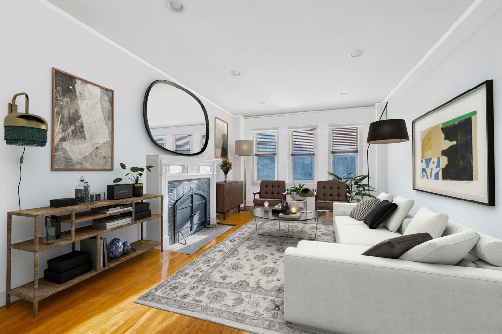 1 of 23 - 8 Barstow Road 3e, Great Neck, NY