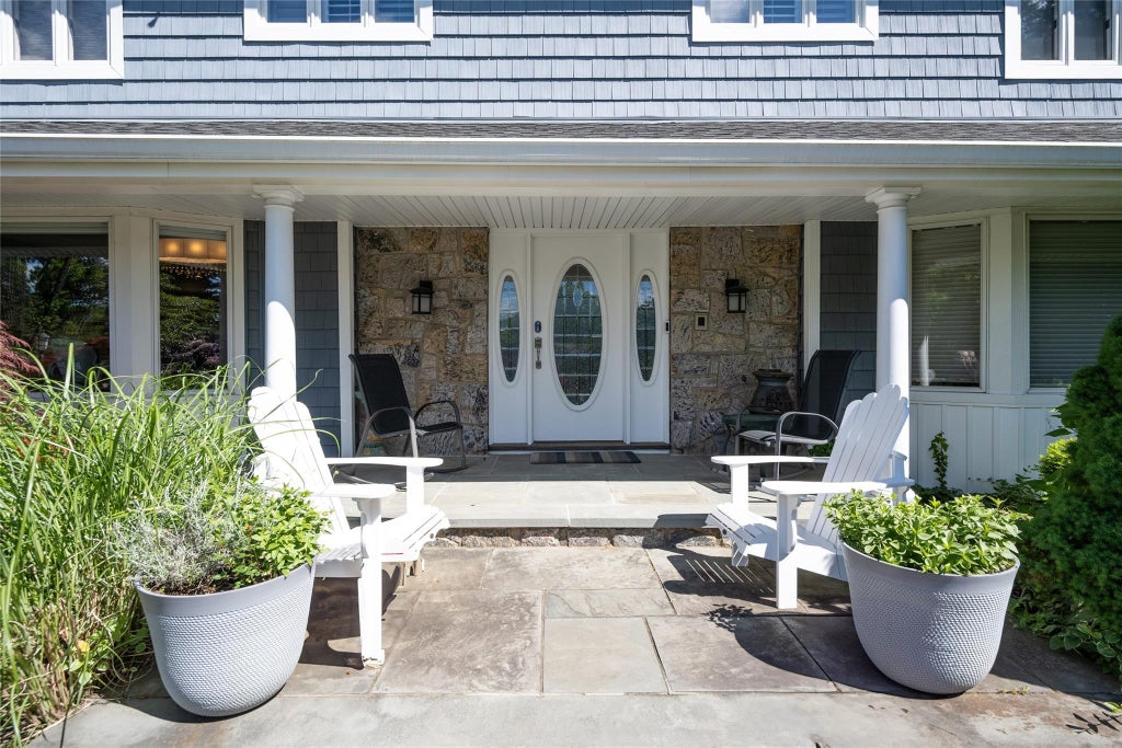 2 of 23 - 1 Anvil Court, Dix Hills, NY