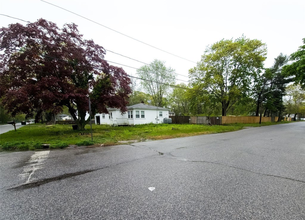 135 Mayfield Drive, Mastic Beach