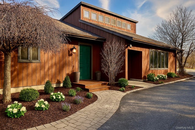 565 Prosperous Valley Road, Middletown