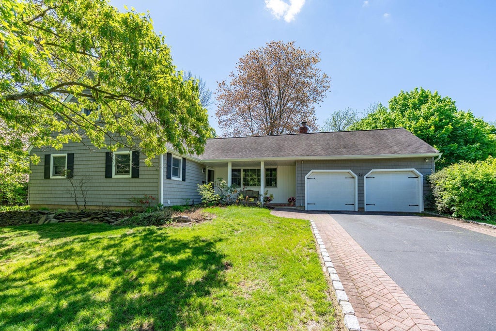 1 of 24 - 24 Cider Mill Lane, Huntington, NY